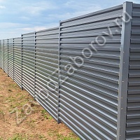 Забор из горизонтального профнастила С21
