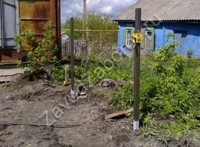 Столбы для забора из профнастила